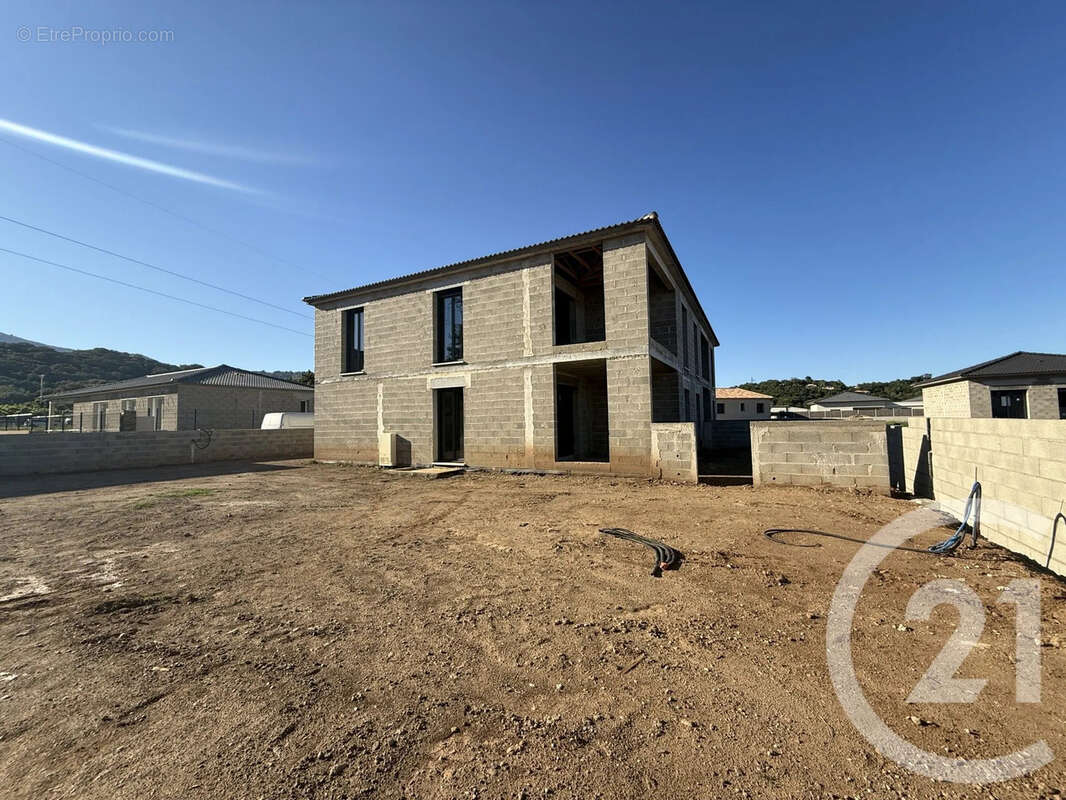 Appartement à SANTA-LUCIA-DI-MORIANI