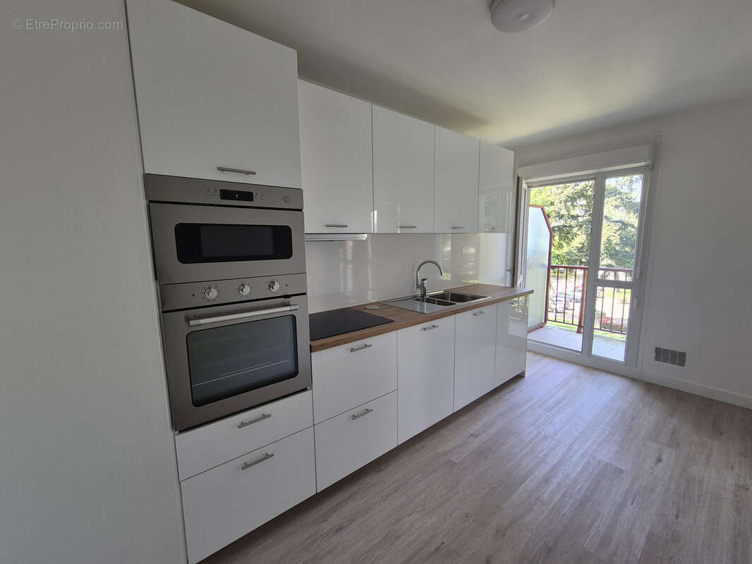 Appartement à VELIZY-VILLACOUBLAY