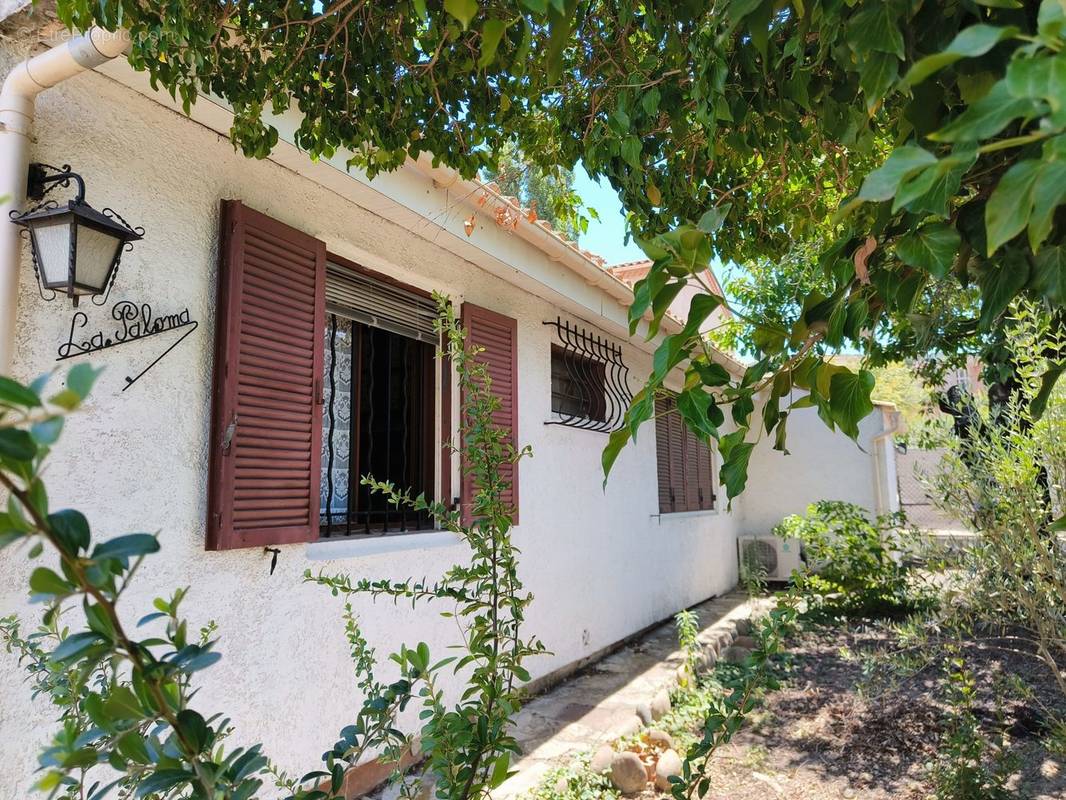 Maison à LE PUY-SAINTE-REPARADE