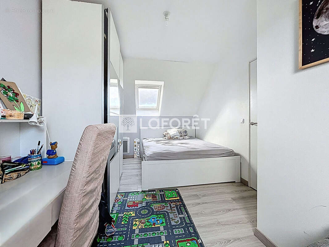 Maison à COURCELLES-SUR-SEINE