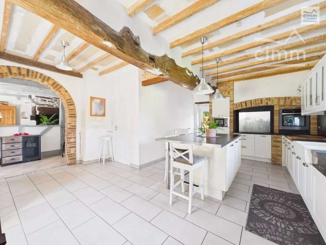 Maison à SAINT-THURIAL