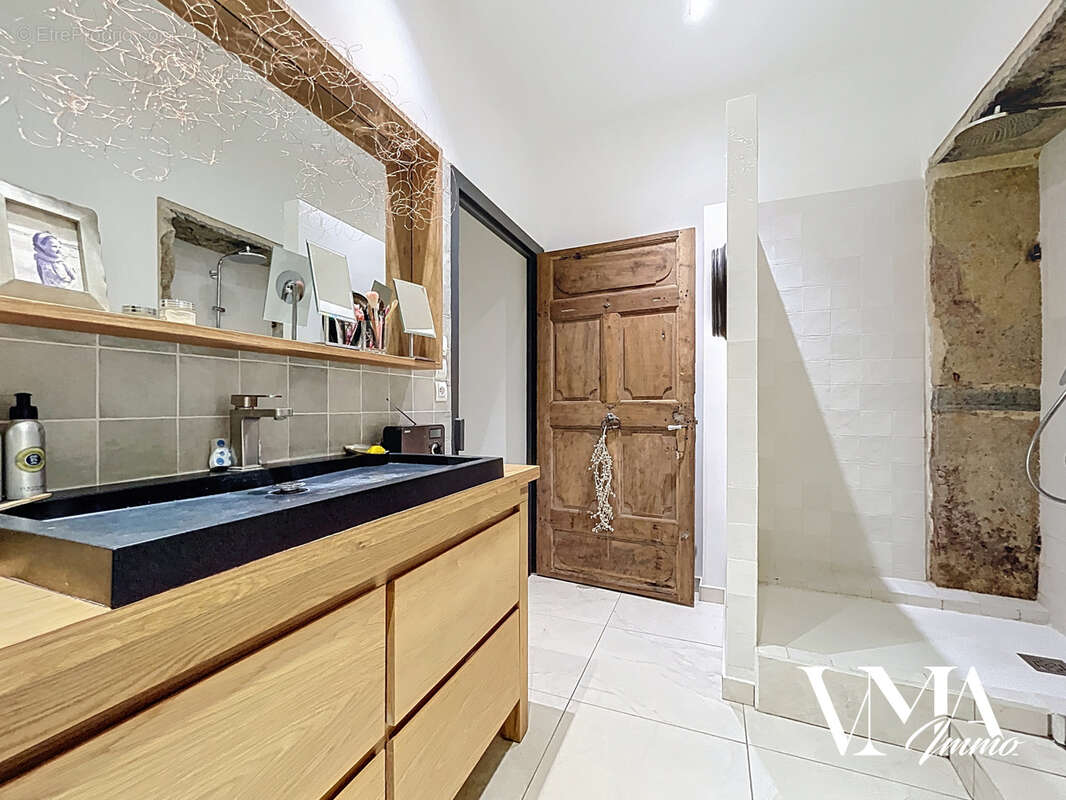 Appartement à LYON-1E