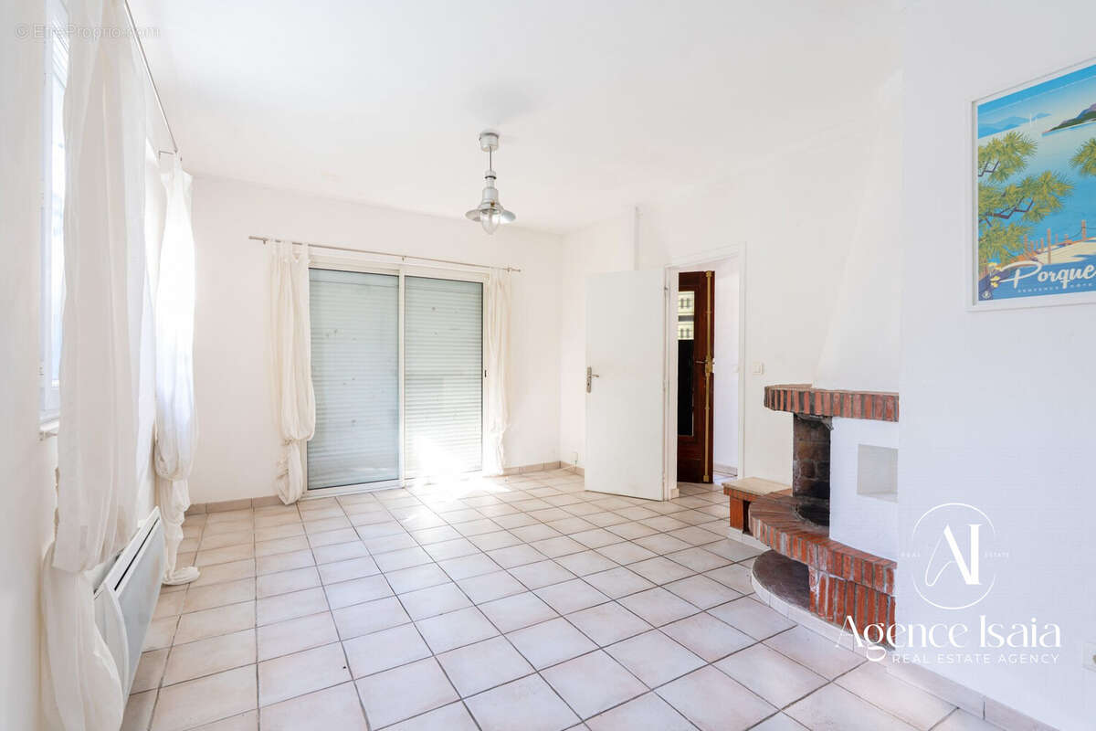 Maison 90 m² à Cavalaire-Sur-Mer  - photo 6