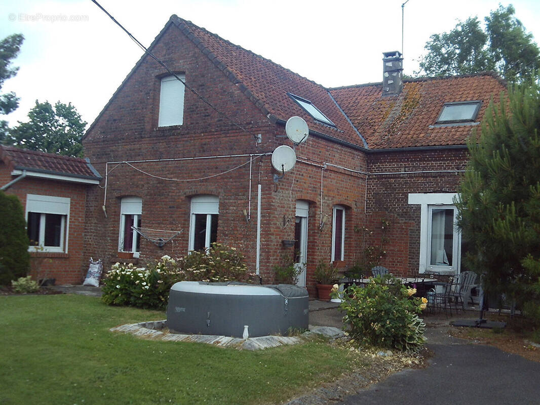 Commerce à CAMPAGNE-LES-HESDIN