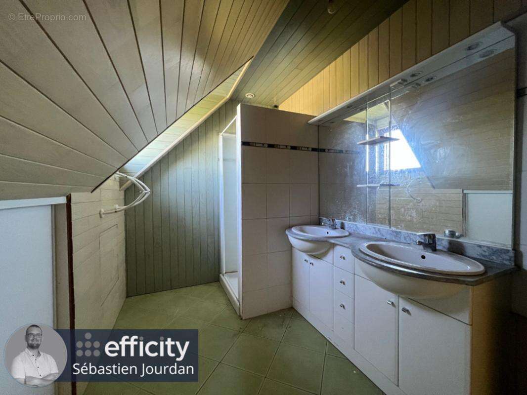 Maison à LOUVIGNE-DE-BAIS