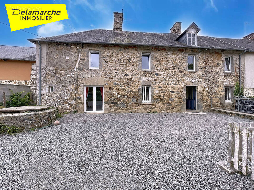 Maison à SAINT-SAUVEUR-LENDELIN