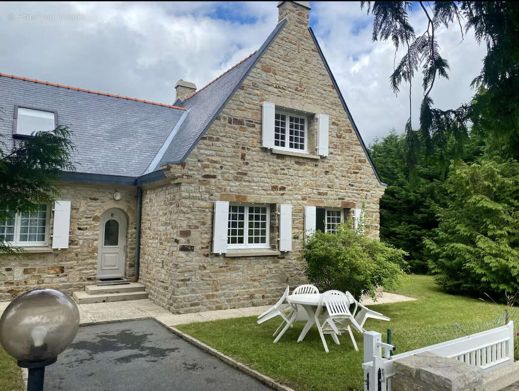 Maison à PONT-DE-BUIS-LES-QUIMERCH