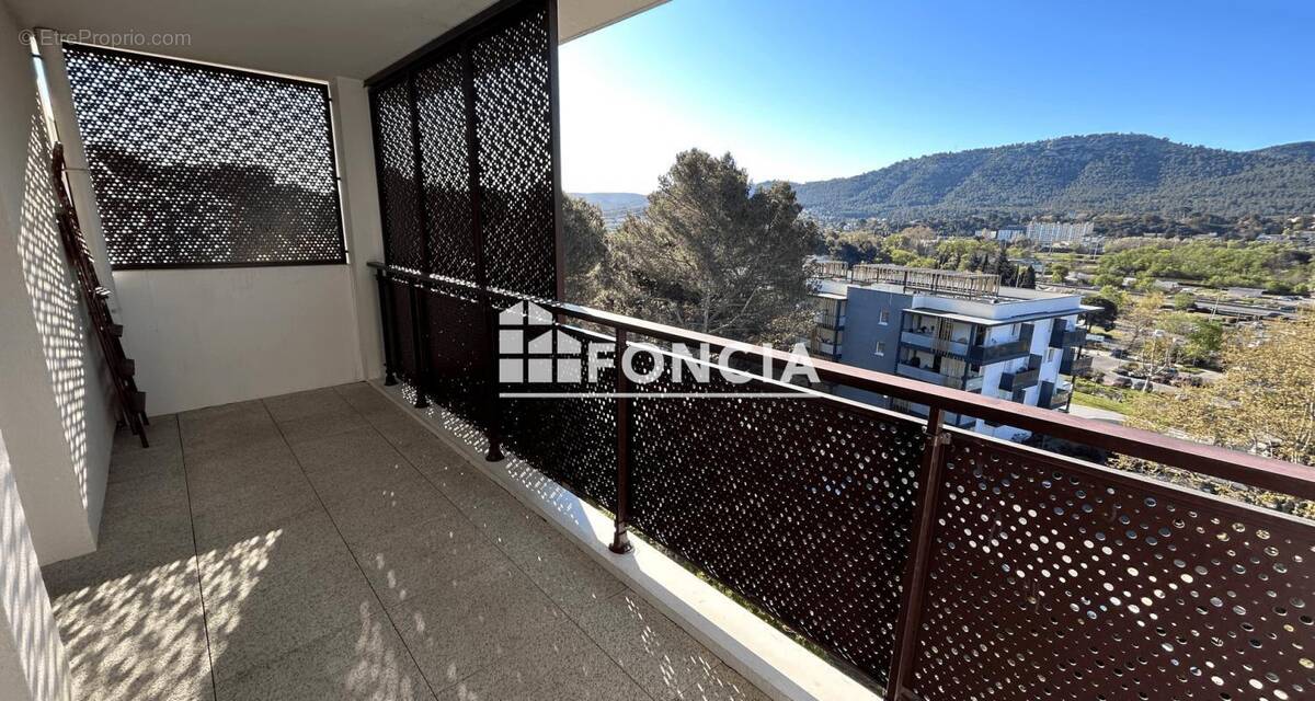 Appartement à MARSEILLE-11E