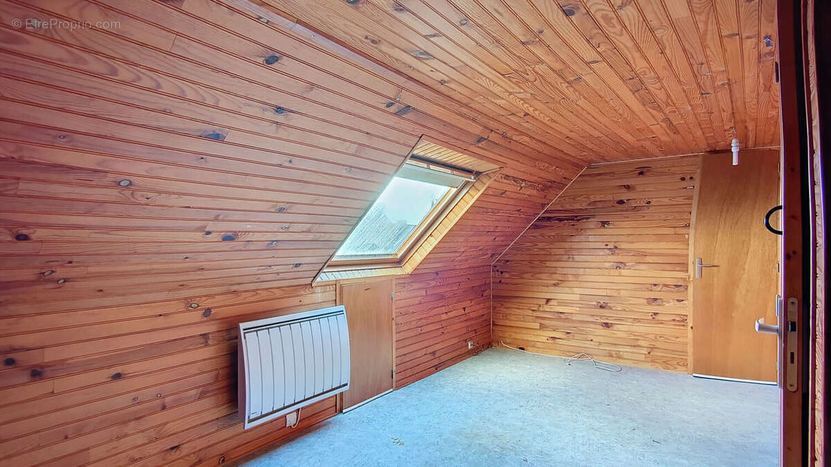 Maison à PLOUGUIEL