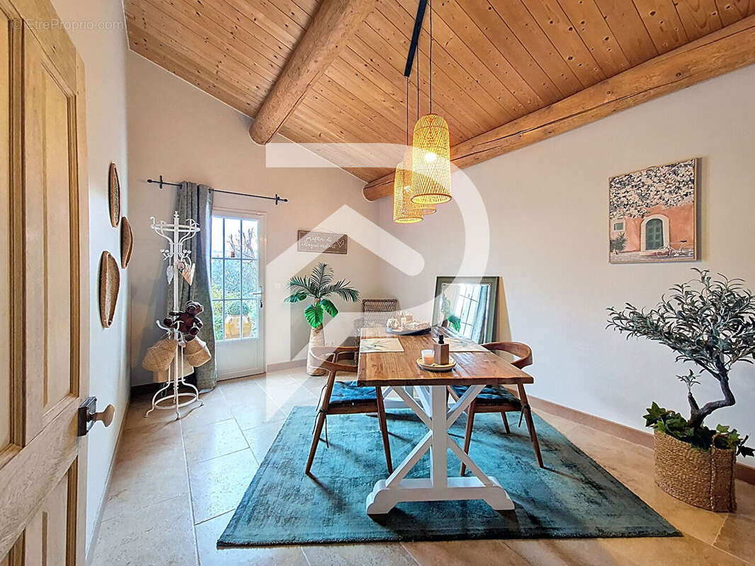 Maison à PIERRELATTE