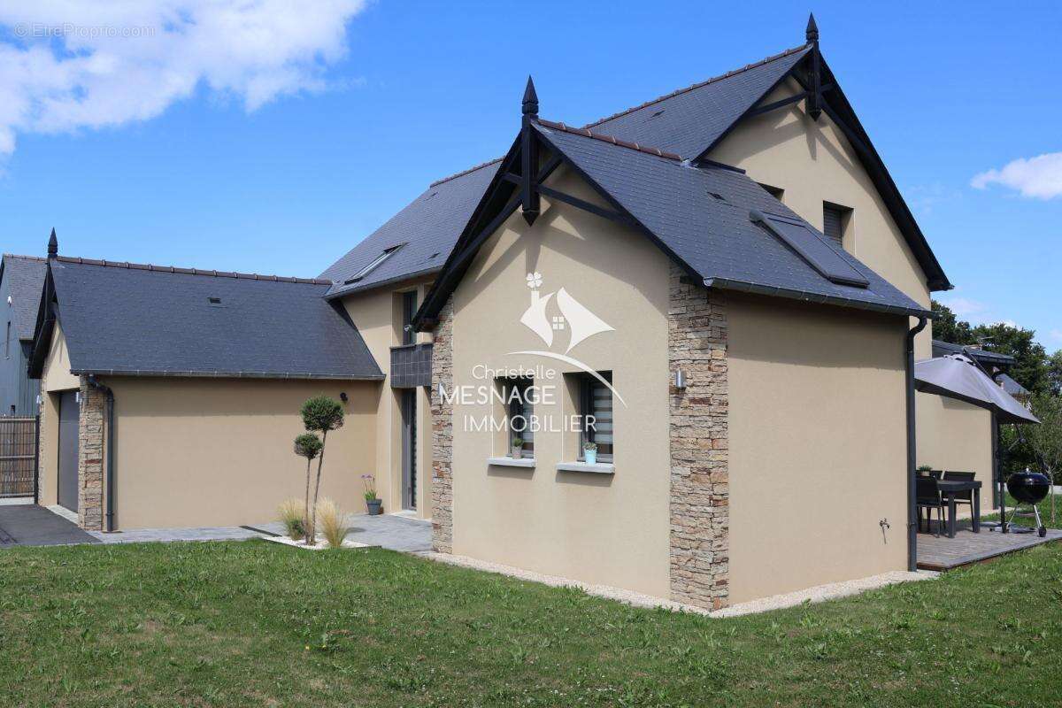 Maison à LE MINIHIC-SUR-RANCE