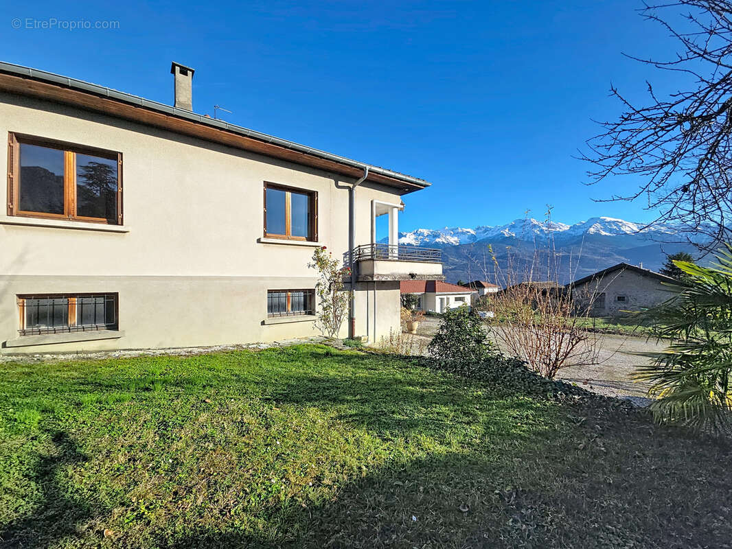 Maison à SAINT-ISMIER