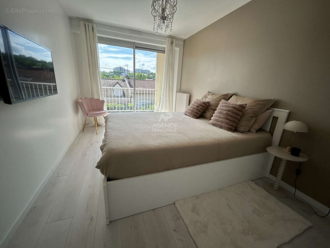 Appartement à POISSY