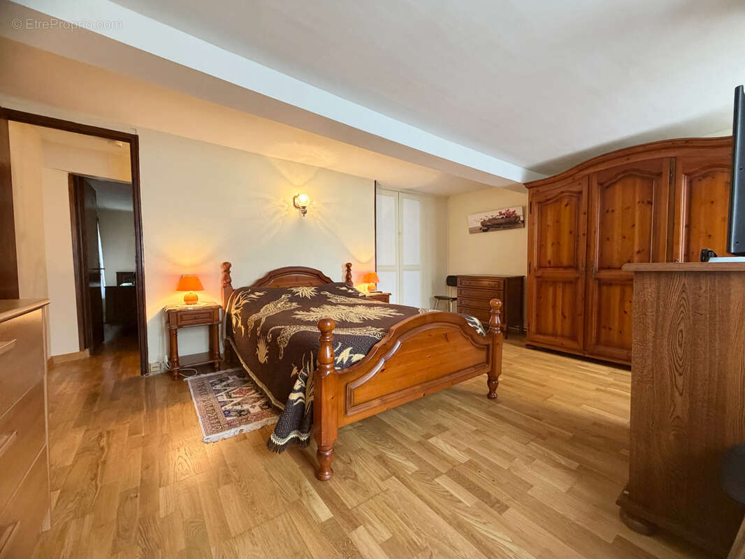 Maison à PETIT-COURONNE