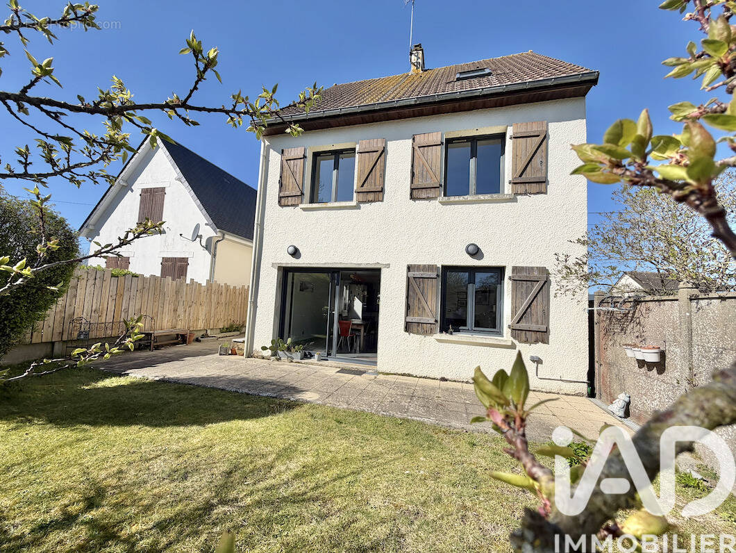 Photo 1 - Maison à AGON-COUTAINVILLE