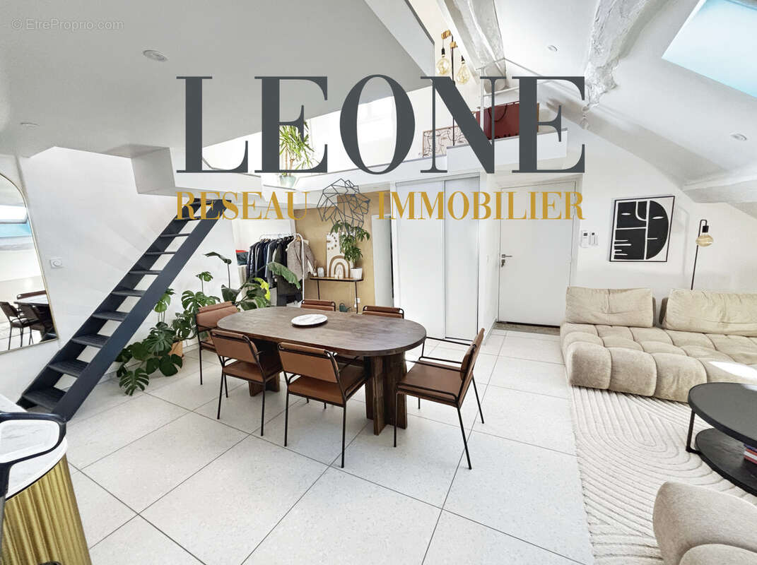 Appartement à FRONTONAS