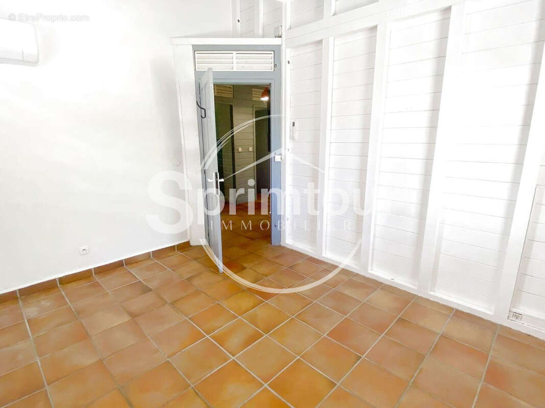 Sainte-anne  : villa f4  proche bourg et plage - photo 15