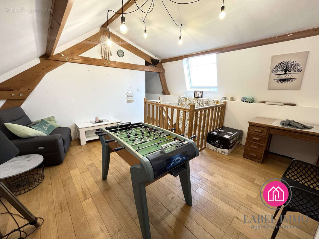 Maison 184 m² à Hergnies  - photo 6