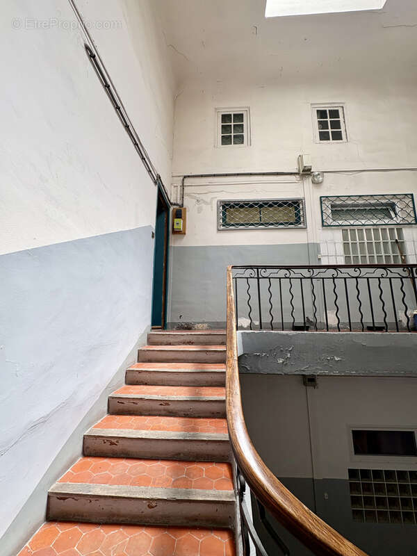 Appartement à MARSEILLE-1E