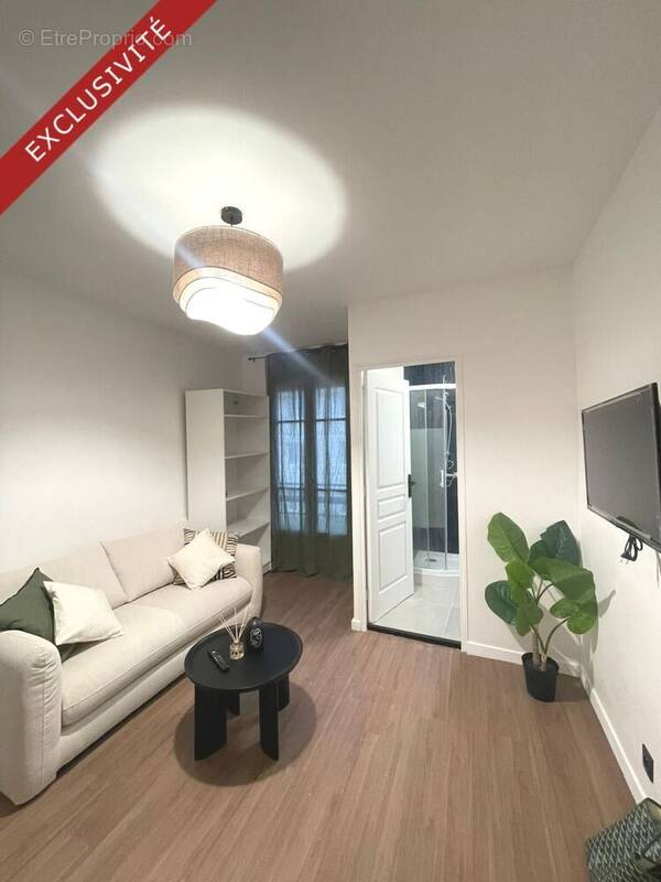 Appartement à PARIS-20E
