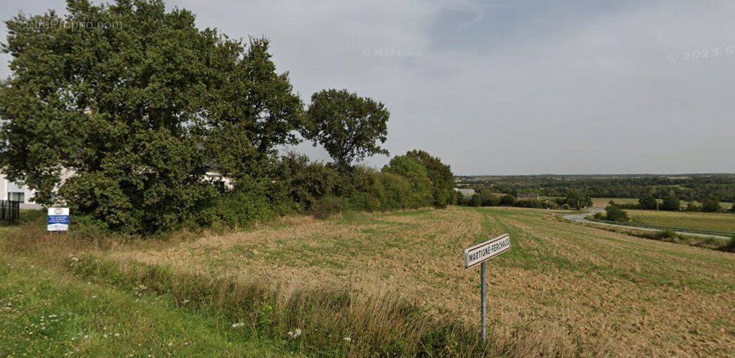 Terrain à MARTIGNE-FERCHAUD