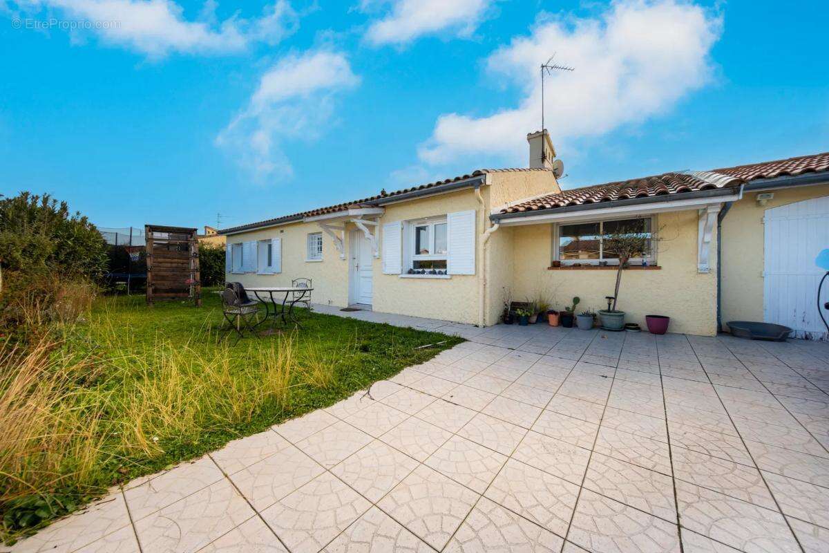 Maison à FENOUILLET