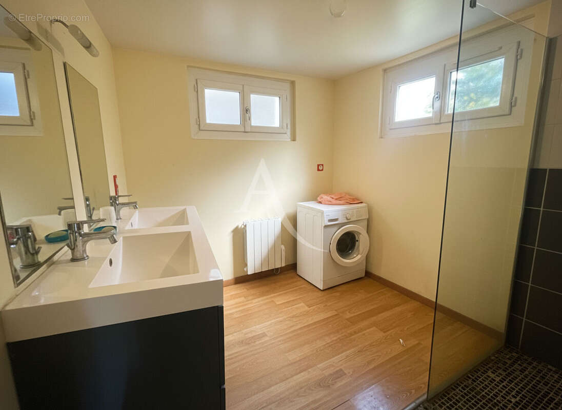 Maison MOUZEUIL ST MARTIN - 6 pièce(s) - 156.5 m2 - photo 8
