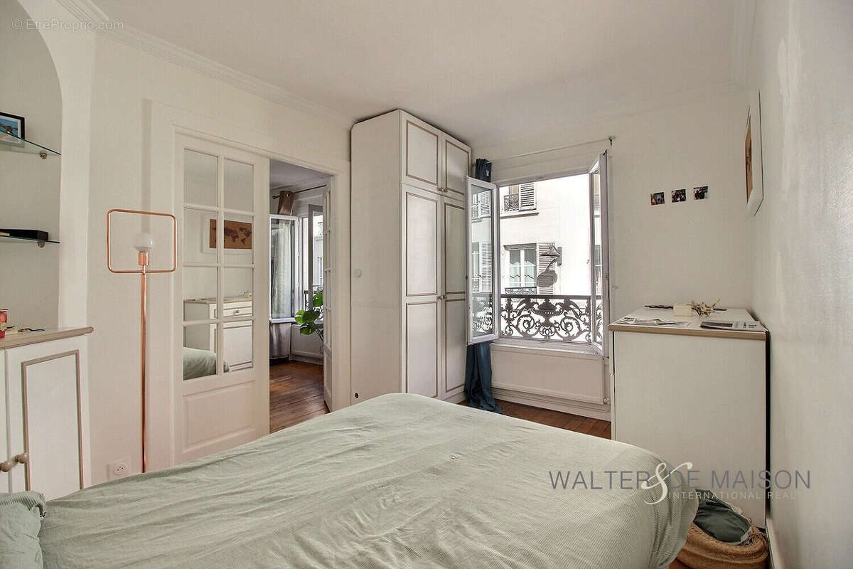 Appartement à PARIS-17E