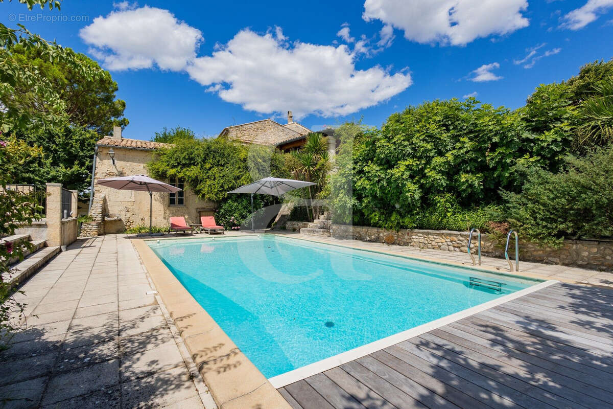 Maison à VAISON-LA-ROMAINE