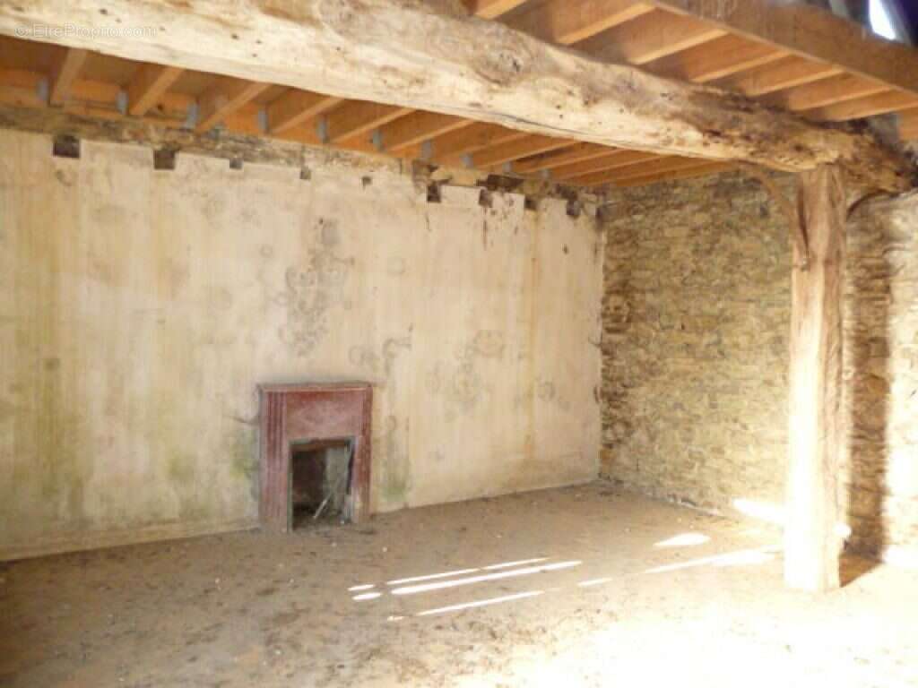 Maison à SAINT-GERMAIN-DE-COULAMER