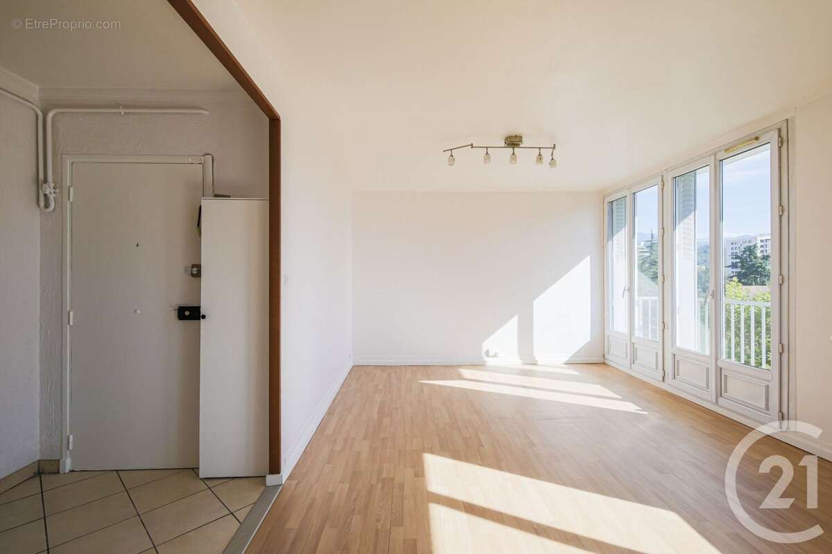 Appartement à ECHIROLLES