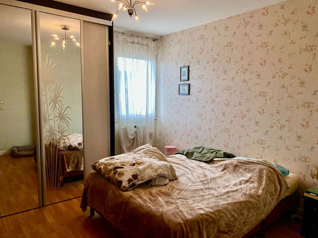Appartement à MONTCEAU-LES-MINES
