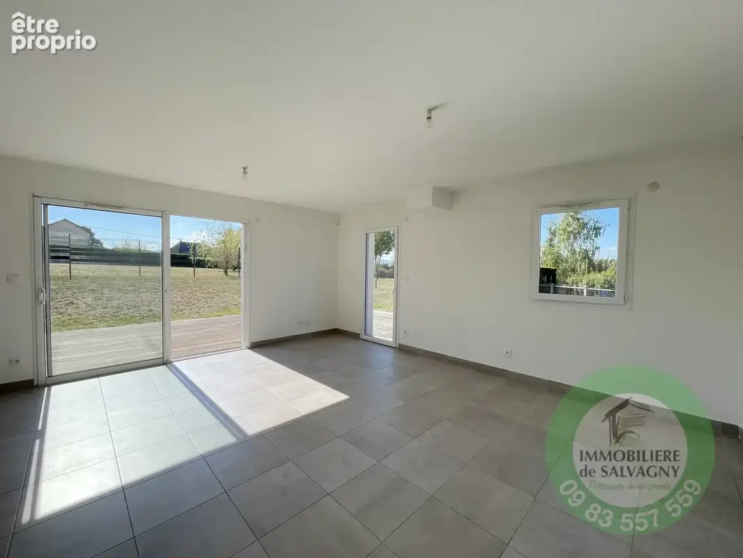 A vendre maison récente avec terrain de 866 m2 à La Tour de Salvagny - photo 6