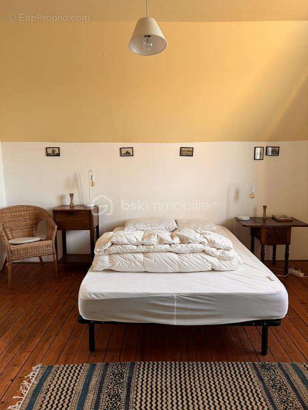 Maison à HEUGUEVILLE-SUR-SIENNE