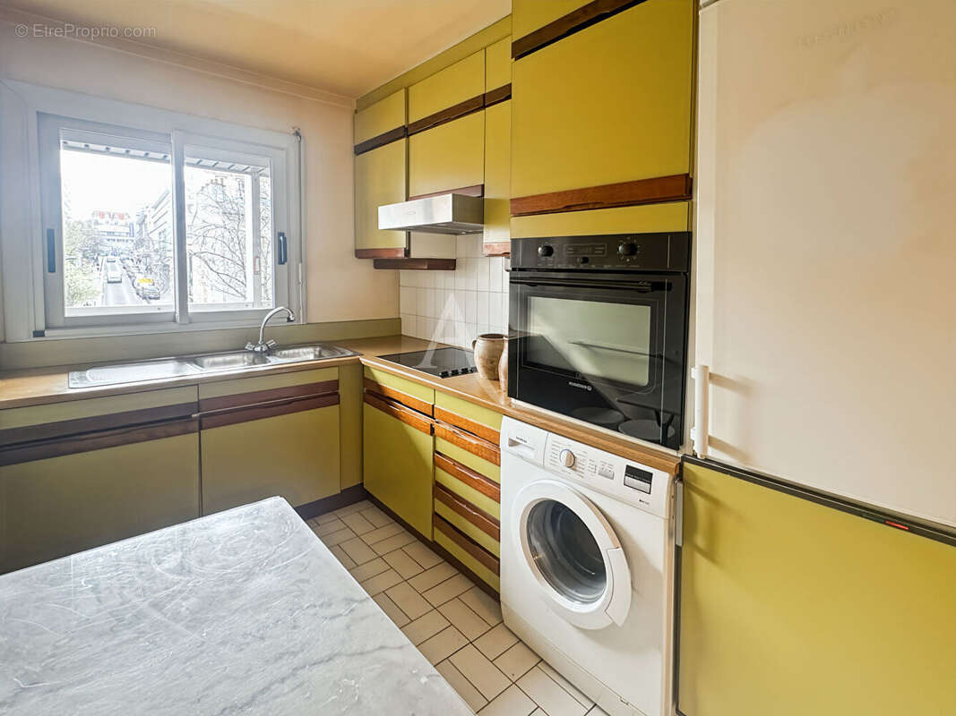 Appartement à PARIS-12E