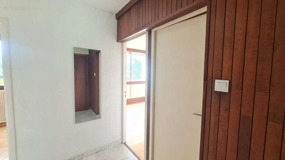 Appartement à ECHIROLLES