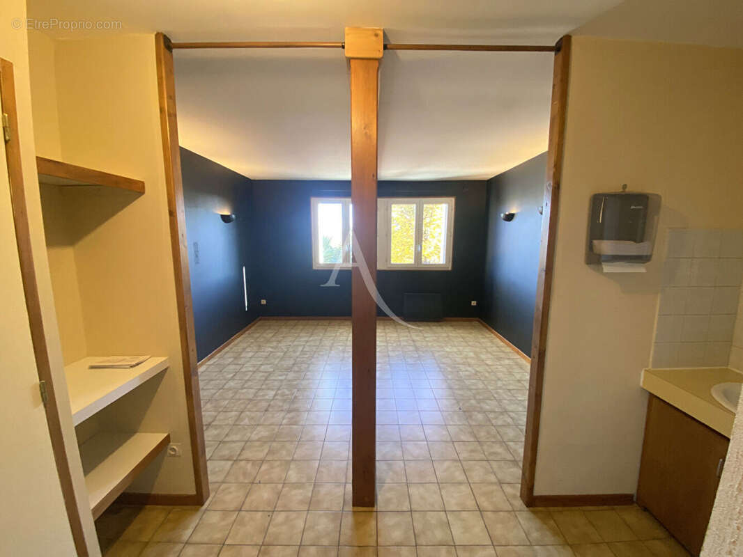 Commerce à CASTELNAUDARY