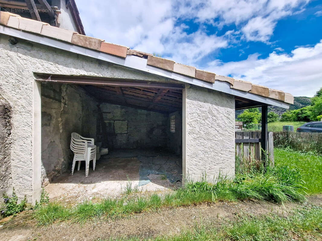 Maison à VARCES-ALLIERES-ET-RISSET