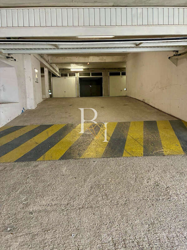 Parking à NICE