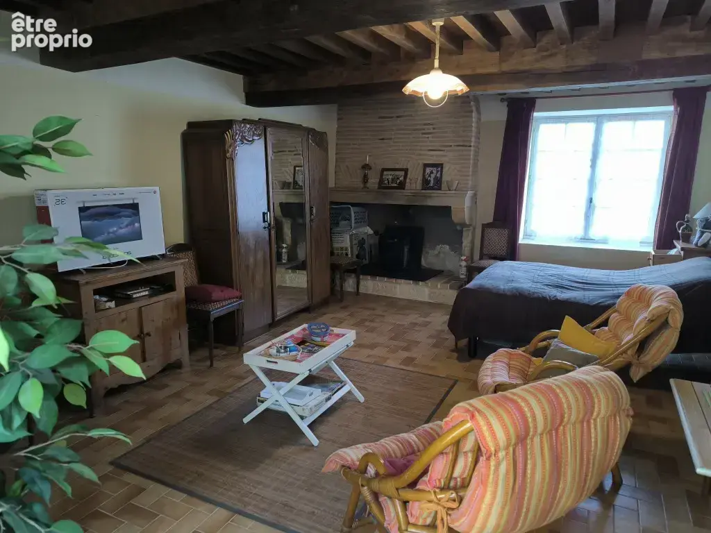 Maison de village avec dépendance et petit jardin - photo 5