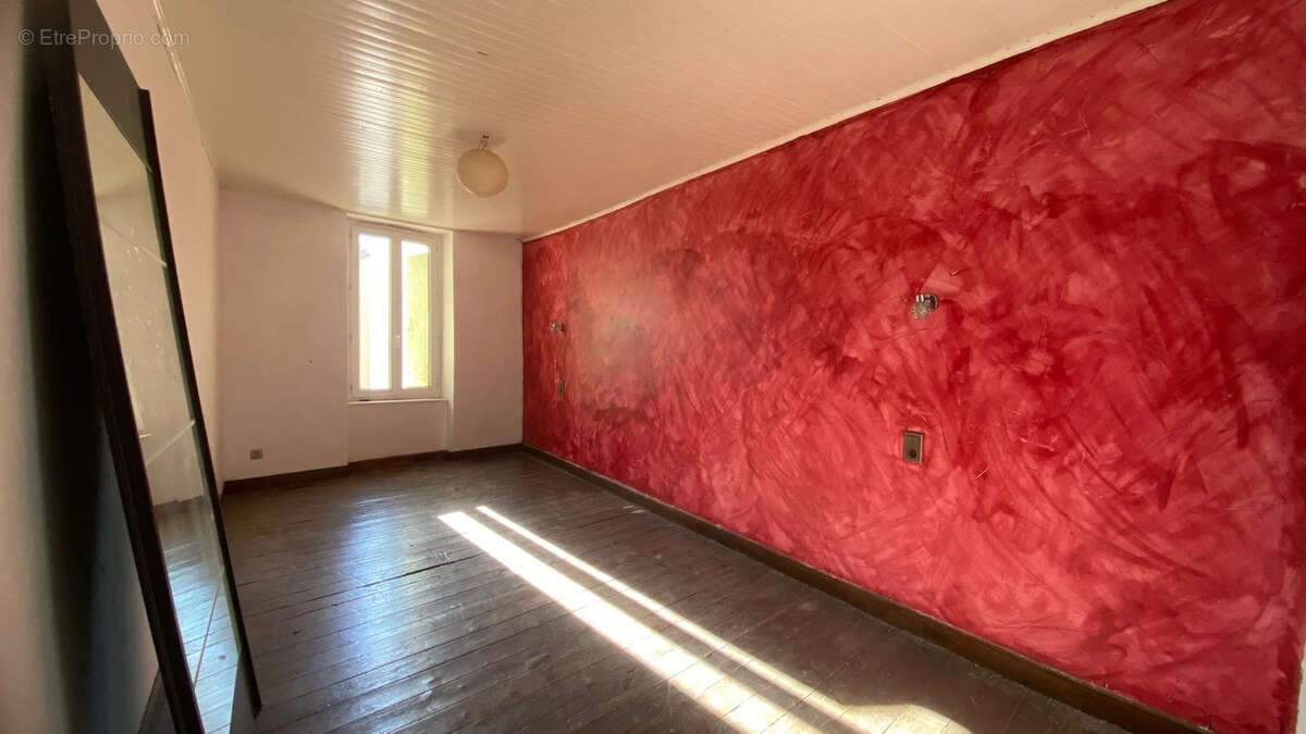 Maison à LEZIGNAN-CORBIERES