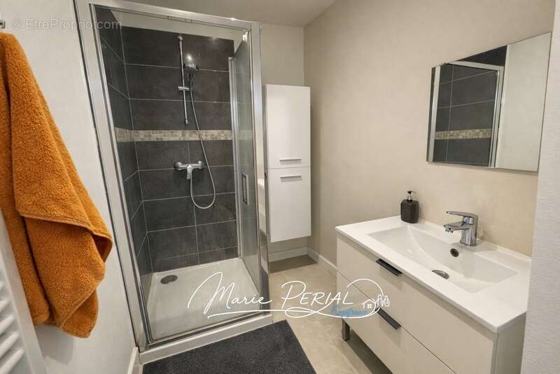 Appartement 3 pièces de 75 m² en rez-de-chaussée avec jardin privatif de 175 m², terrasse, cave et dépendance - Toul (54200) - photo 6