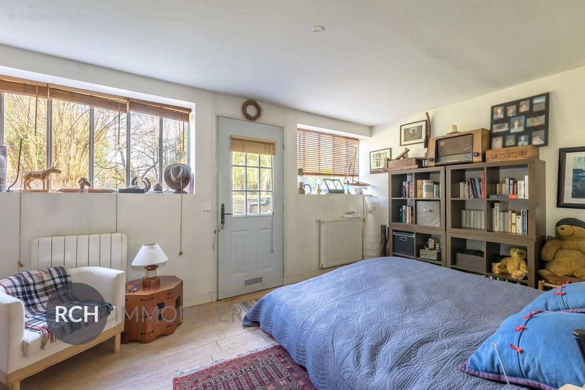 Maison à MONTFORT-L'AMAURY