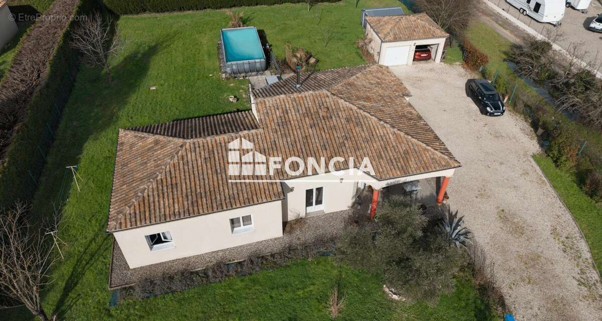 Maison à SAINTE-LIVRADE-SUR-LOT