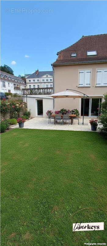 Appartement 3 pièces-  80 m² en rez-de-chaussée avec jardin privatif, au calme en fond d'impasse - Villette les Dole - photo 5
