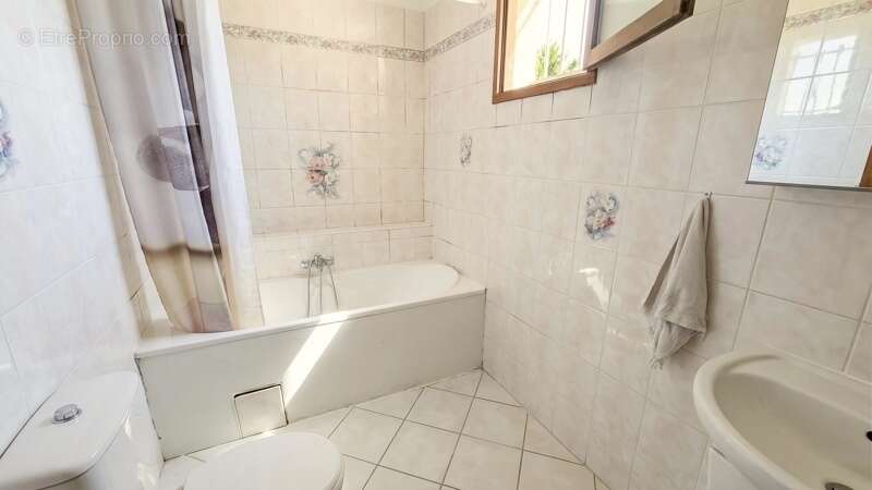 Maison à LA TOUR-DU-PIN