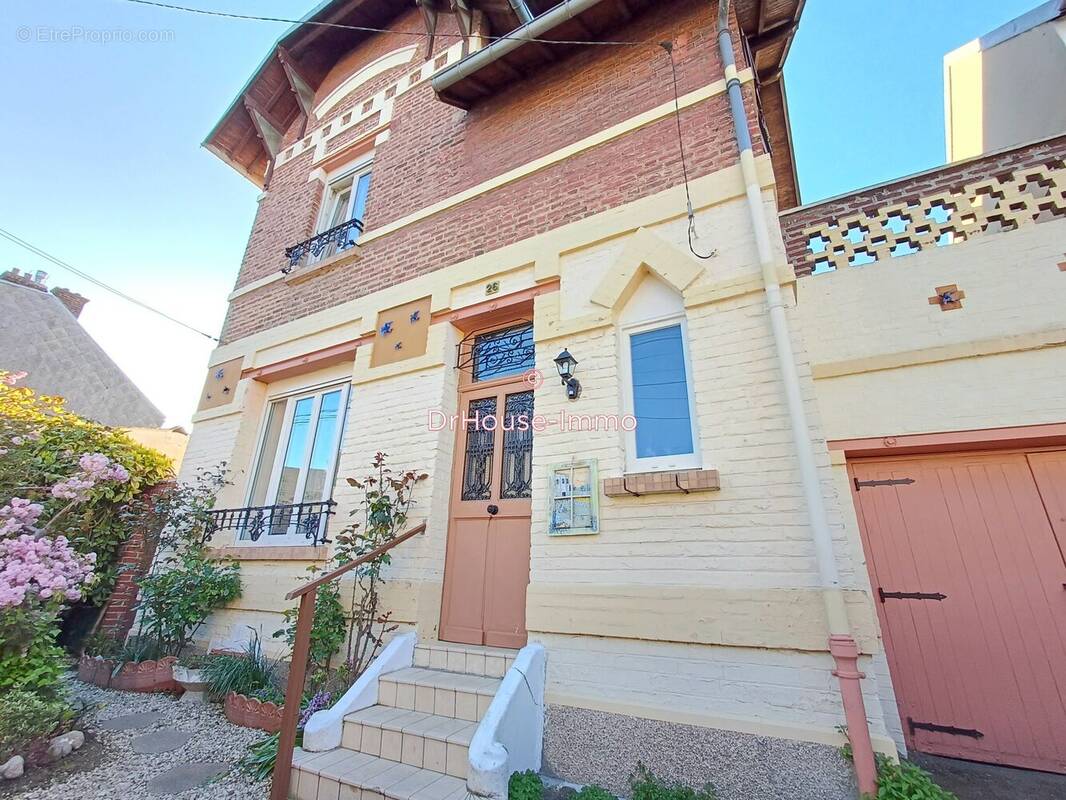 Maison à SAINT-QUENTIN