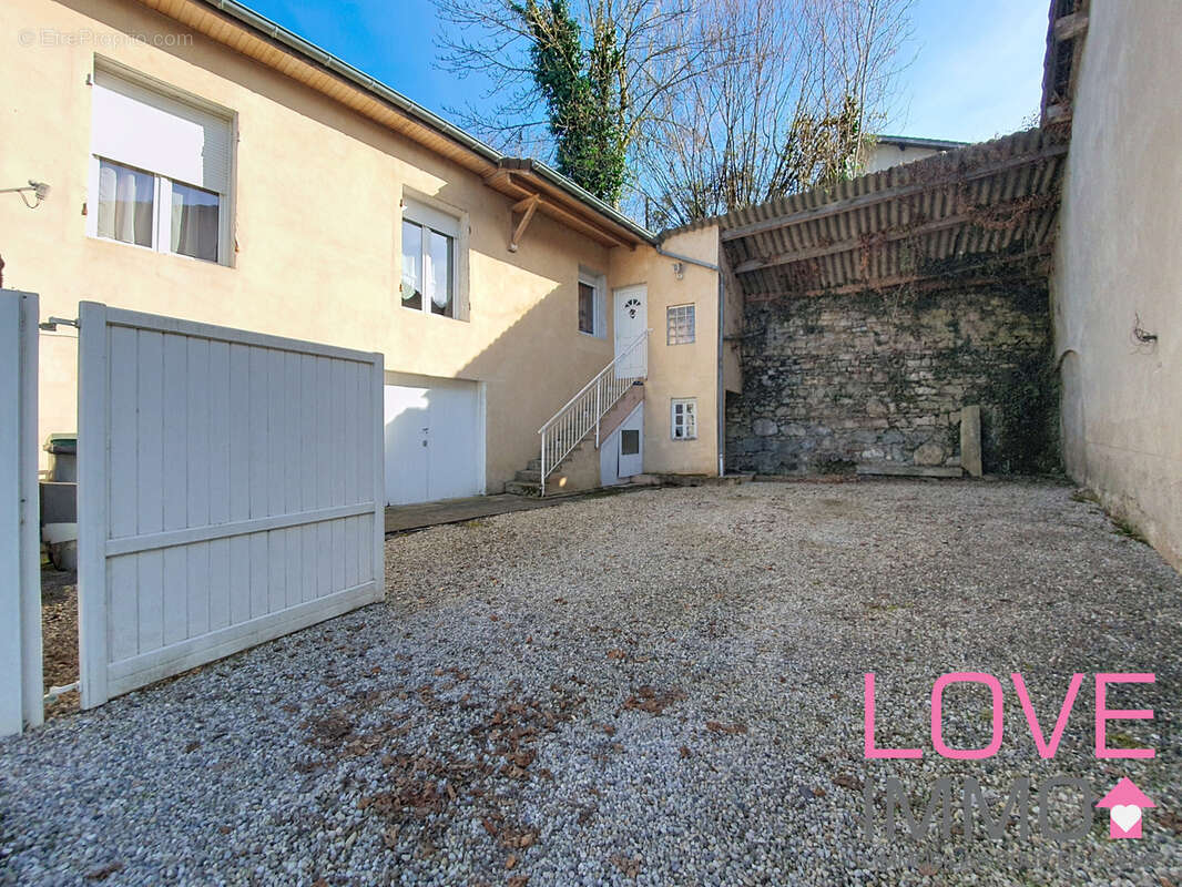 Maison à BOURGOIN-JALLIEU