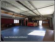 Commerce à AZAY-LE-BRULE