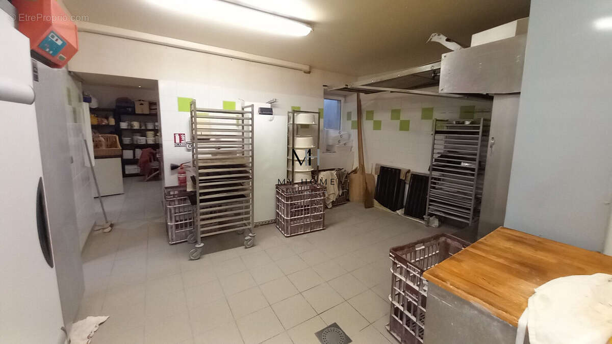 Autre à SAINTE-SCOLASSE-SUR-SARTHE